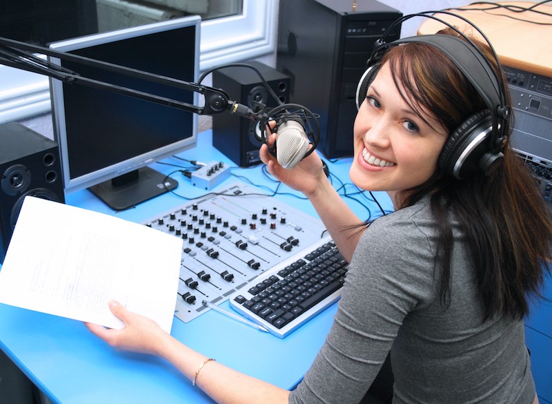 bayside voice centre radio announcer